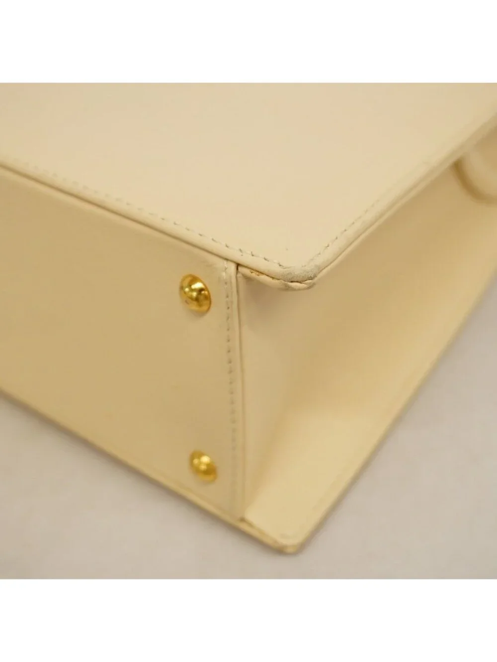 Chanel Shoulder Bag Lambskin Ivory Gold
